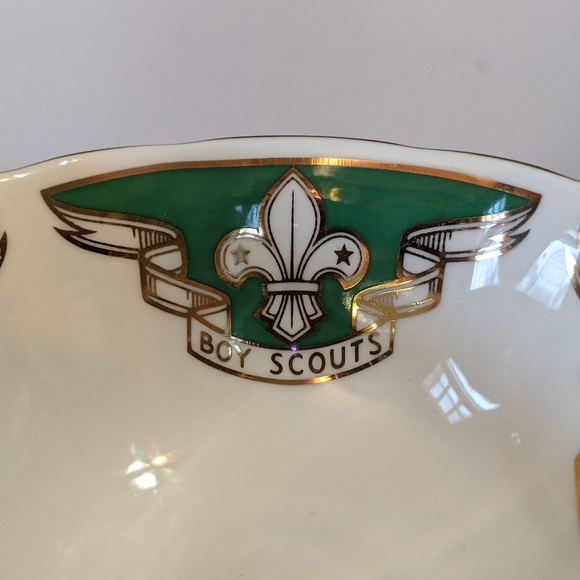 PARAGON Boy Scouts fine china tea cup and saucer set green and gold trim - Picture 5 of 8